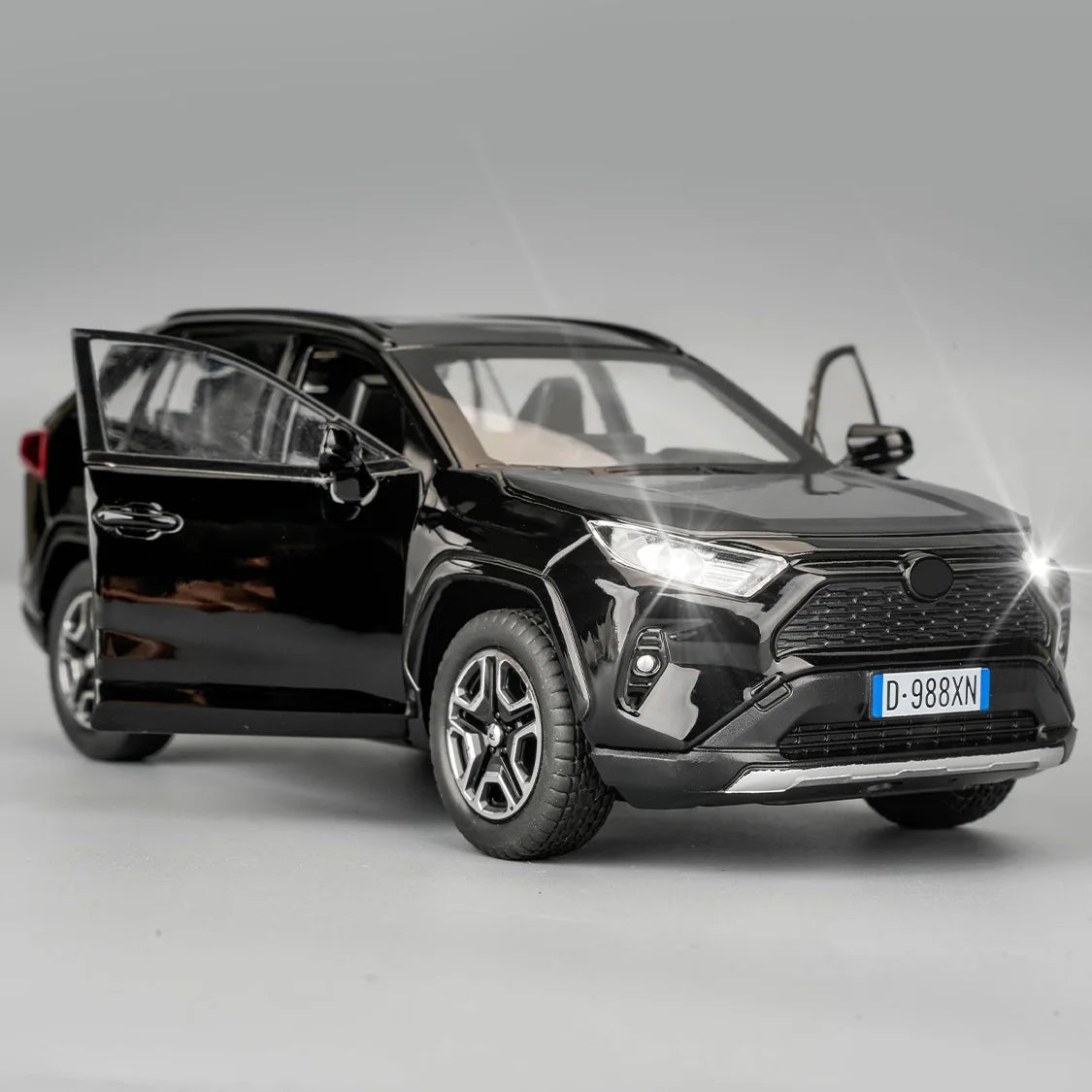 1/32 Scale RAV4 Alloy Diecast Toy Car With Light And Sound Doors Open