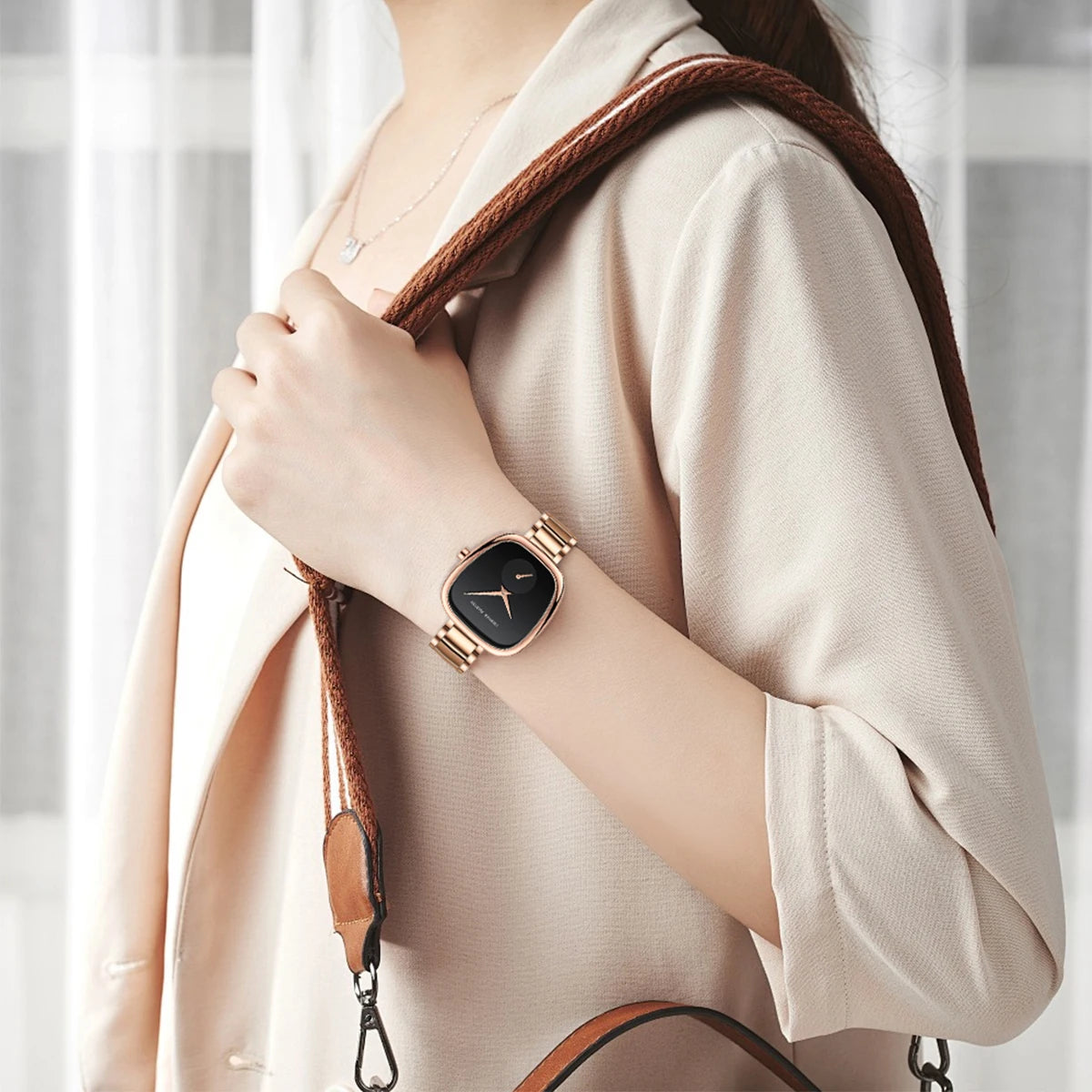 Hannah Martin Women Quartz Watch 34mm Wine Barrel Rose Gold