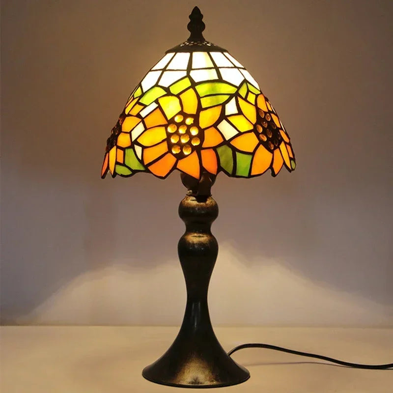 Small Tiffany Table Lamp Tiffany Style Desk Lamp Stained Glass Antique Light Bedroom Bedside Lamp Retro Reading Lamps