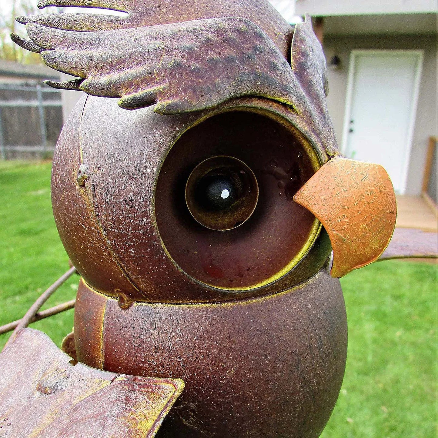 Flapping Metal Owl Yard Stake Wind Whirly Garden Ornament